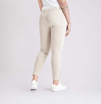 DREAM CHIC