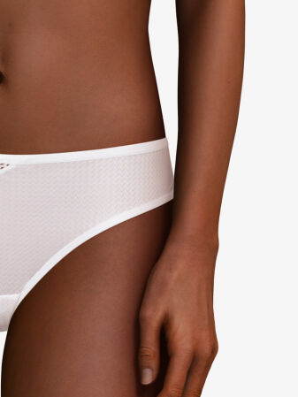 CHIC ESSENTIAL LI UN. TANGA NORMAL