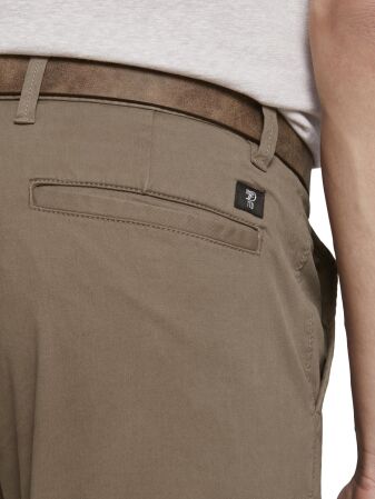 Slim Chino with belt