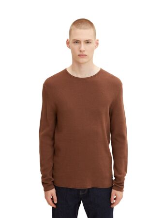 zigzag structured crewneck