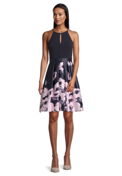 Kleid Kurz ohne Arm
