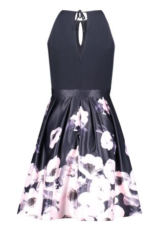 Kleid Kurz ohne Arm