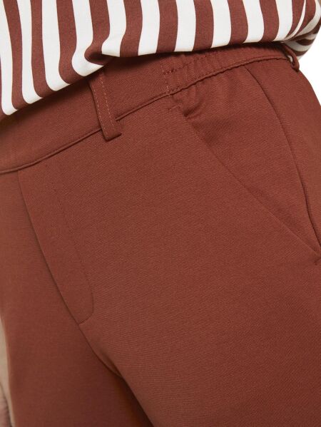 Constructed knitted pants