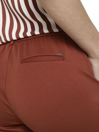 Constructed knitted pants