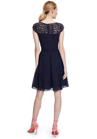 Kleid Kurz 1/2 Arm