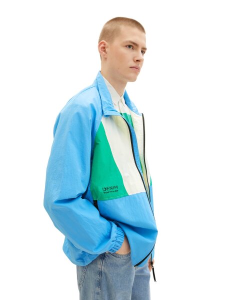 relaxed wind breaker