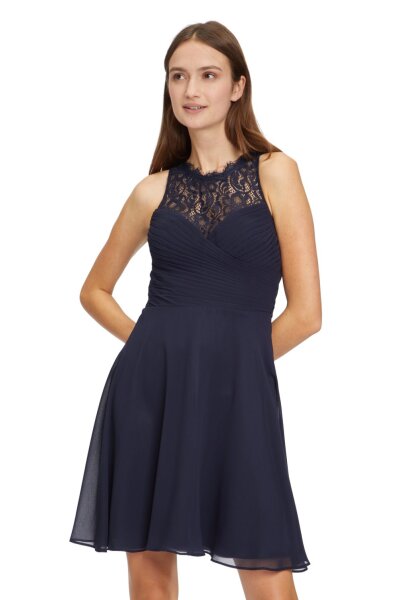 Kleid Kurz ohne Arm