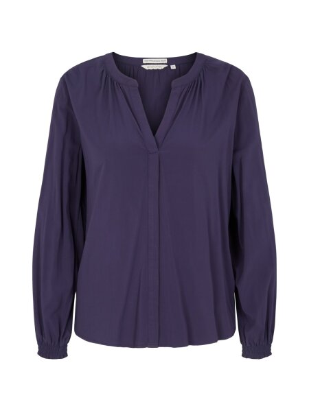 blouse with smock detaill