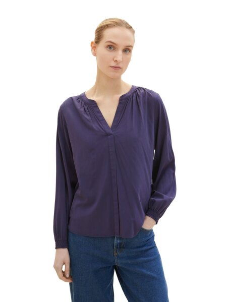 blouse with smock detaill