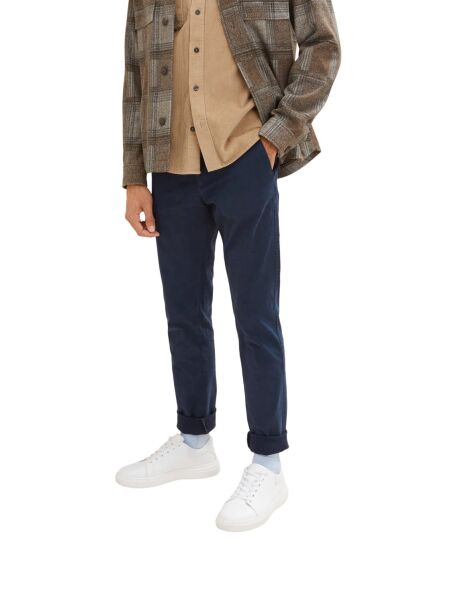 stretch slim chino