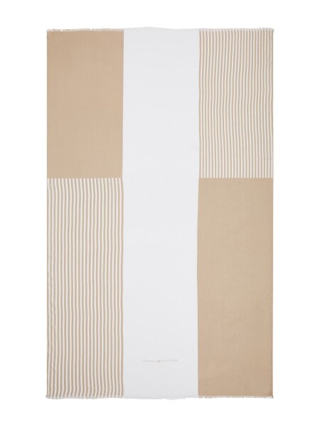 ESSENTIAL FLAG SCARF
