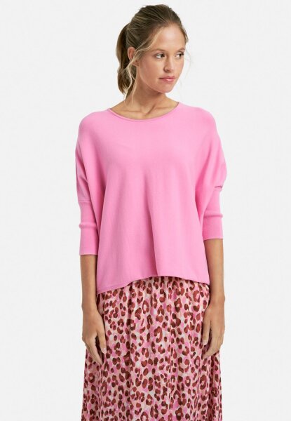 PULLOVER WITH OVERSIZED SHOULDERS A