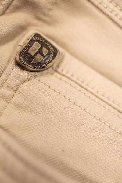 635 col.5104_Savio short