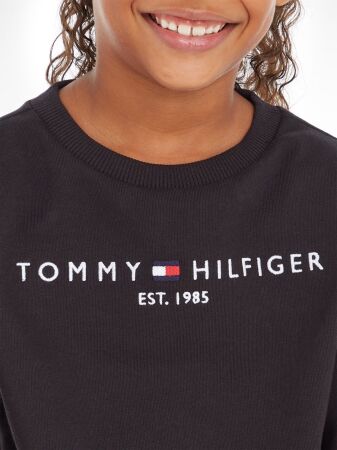 ESSENTIAL SWEATSHIRT