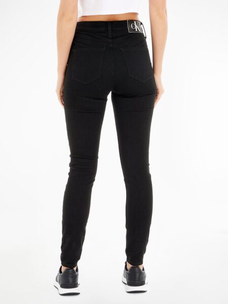 HIGH RISE SUPER SKINNY ANKLE