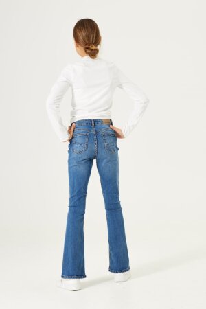 575 col.7528_Rianna