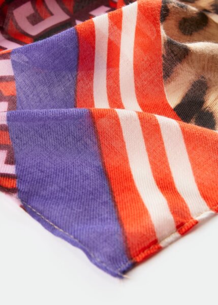 100%POLYESTER TWILL 100X180CM