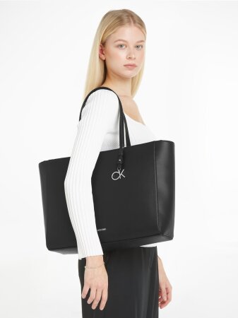 CK MUST SHOPPER MD