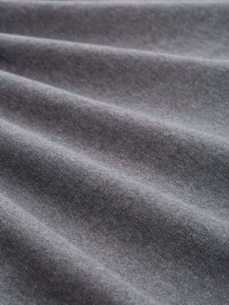 basic v-neck knit