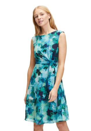 Kleid Kurz ohne Arm