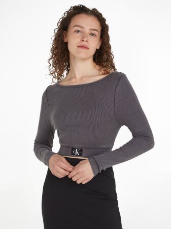 WOVEN LABEL WASHED RIB LS TOP