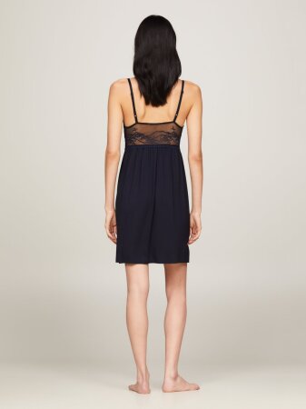 NIGHTDRESS