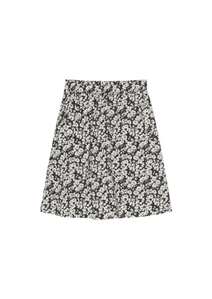 Skirt, A-line, welt pocket, elastic