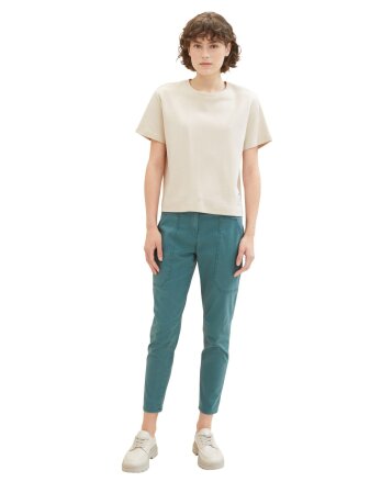 slim pants with cargo details