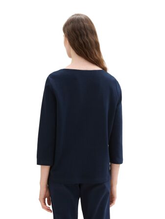 T-shirt structured