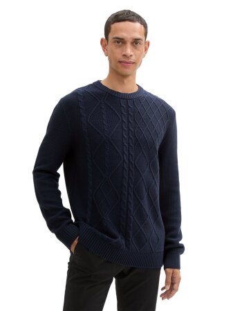 cable crewneck knit