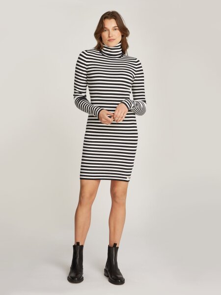 WOVEN LABEL TIGHT SWEATER DRESS