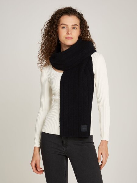 MODERN PATCH CHUNKY HW SCARF