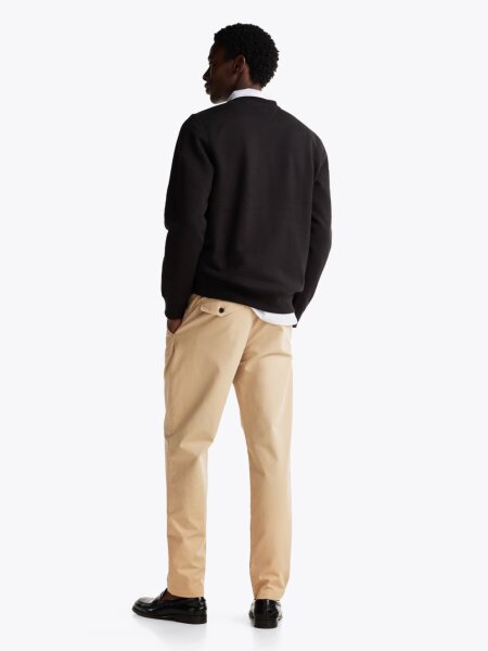 ESSENTIAL FLEECE CREWNECK