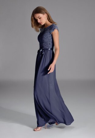 Abendkleid aus Chiffon mit paillett