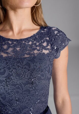 Abendkleid aus Chiffon mit paillett