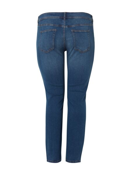 Basic Slim Leg Jeans
