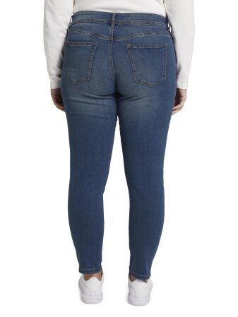 Basic Skinny Jeans