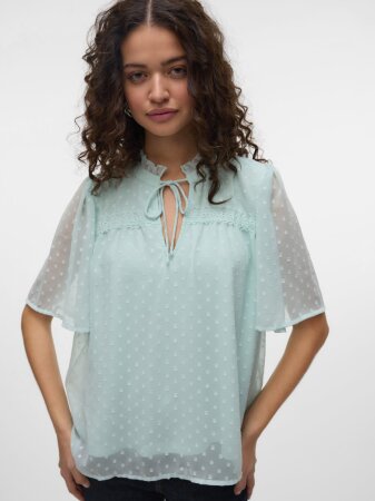 VMLEAH SS LACE TOP WVN GA NOOS