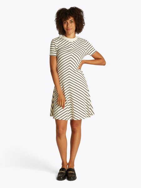 MODERN F&F KNEE DRESS