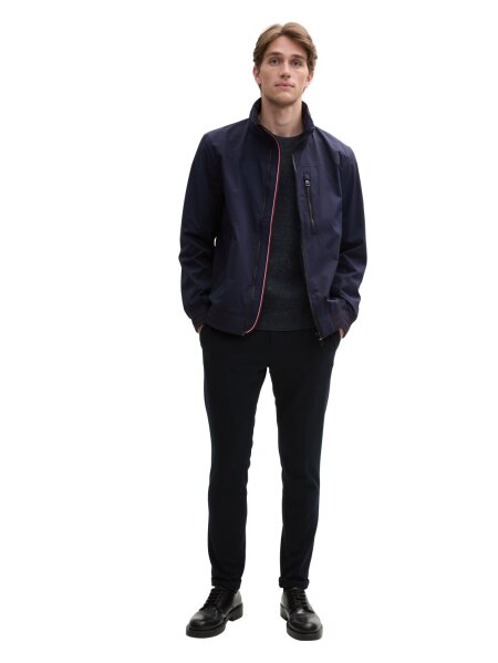casual blouson