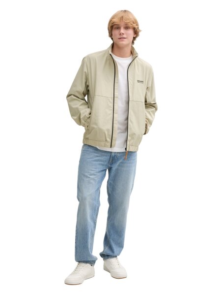 stand-up collar blouson