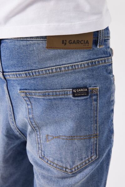 396 col.4133_Dalino short