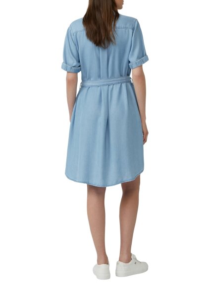 Kleid