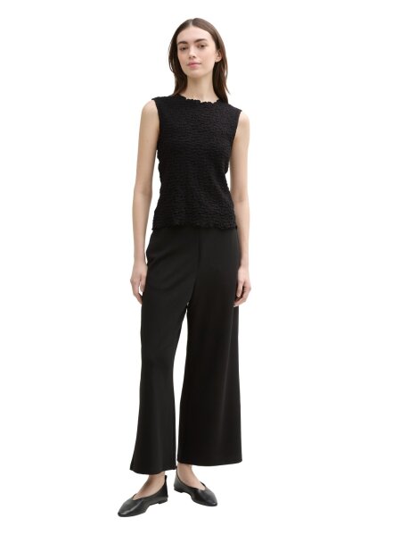 crinkle structure Top