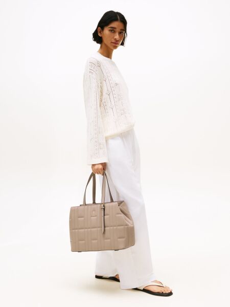 TH FEMININE TOTE