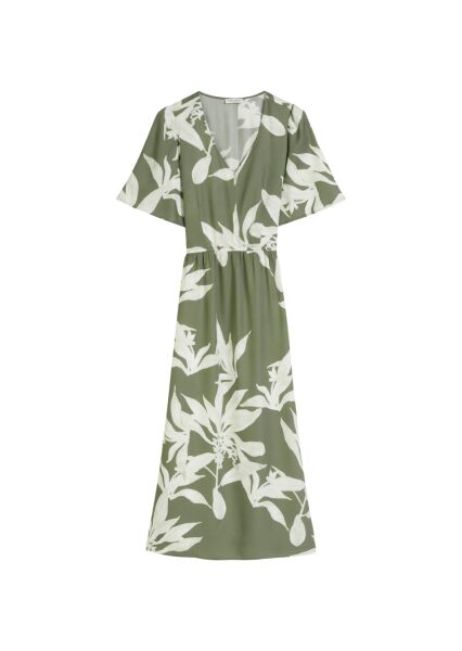 Dress, mid length, V-neck, half sle