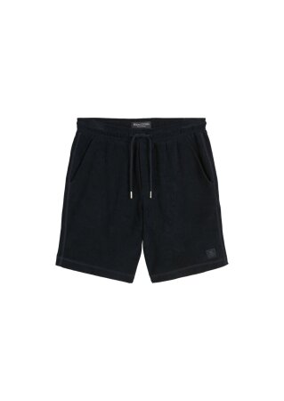 Jersey shorts, towel