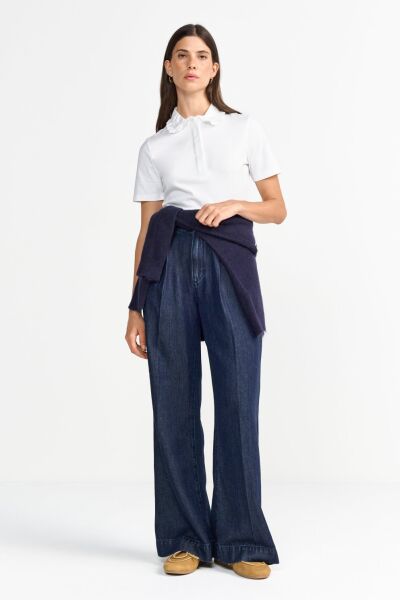 T-Shirt with Cotton Collar