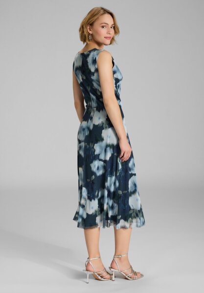 Midi Kleid aus weichem Mesh mit Ika