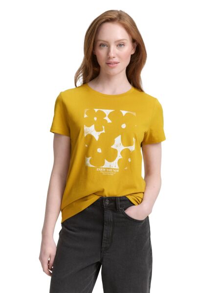 T-shirt with print